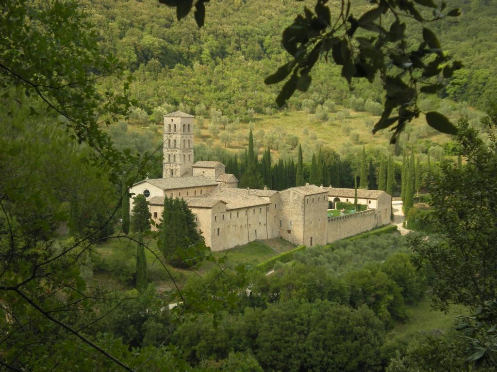 Abbazia San Pietro In Valle Ferentillo Exterior foto