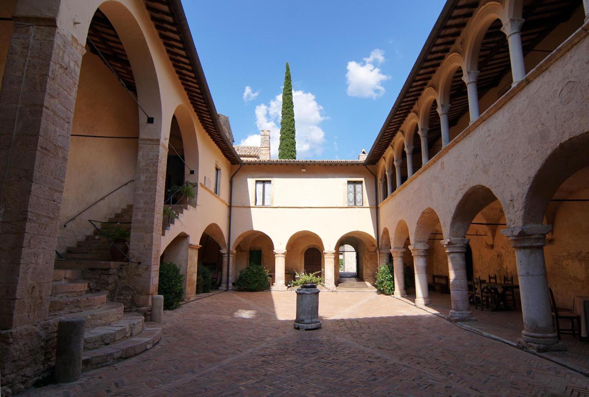 Abbazia San Pietro In Valle Ferentillo Exterior foto
